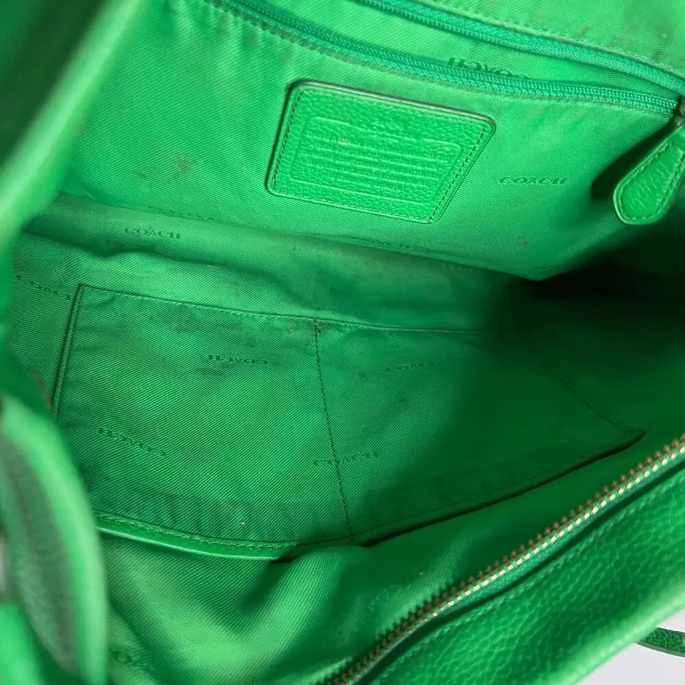 Coach Pebble Leather Hobo Shoulder Bag Green Purse‎ Women Medium